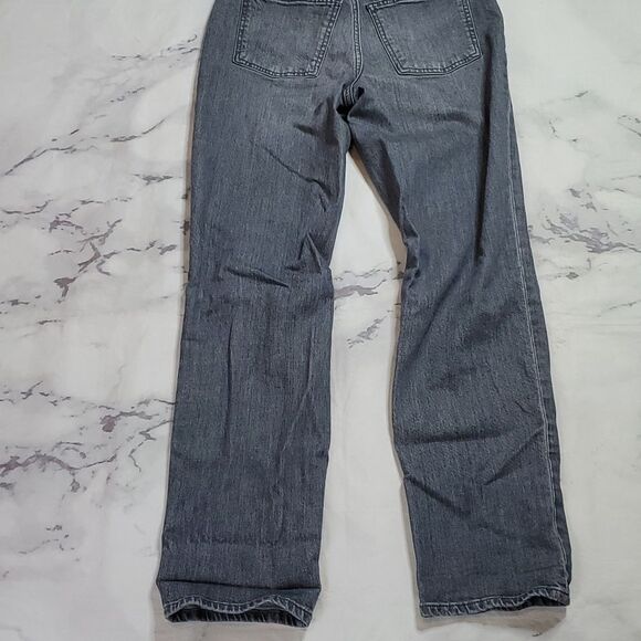Universal Threads Black Vintage Straight Leg Distressed Jeans - Picture 6 of 6